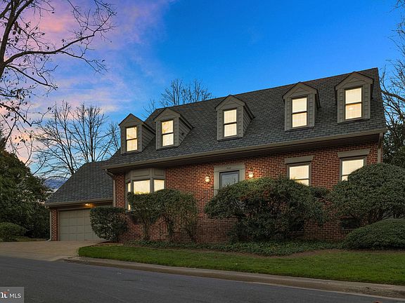 2nd image of 508 Richards Ln