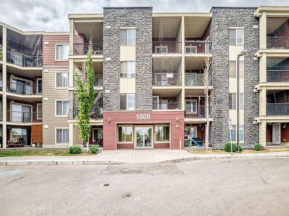 2nd image of 5 SE Saddlestone Way NE #106