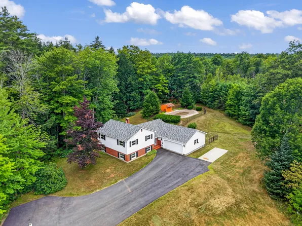 76 Rayville Road, Otisfield, ME 04270