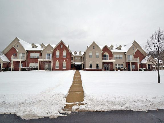 2nd image of 1096 Addington Ln