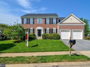 20313 Seabrook Dr, Montgomery Village, MD 20886