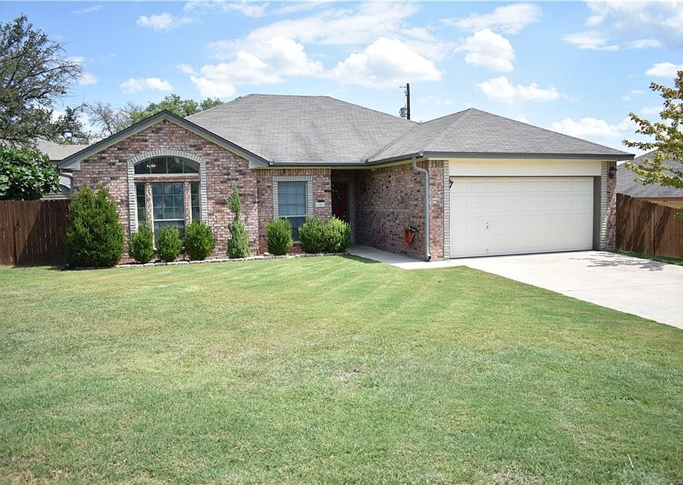 1st image of 3 Westridge Pl
