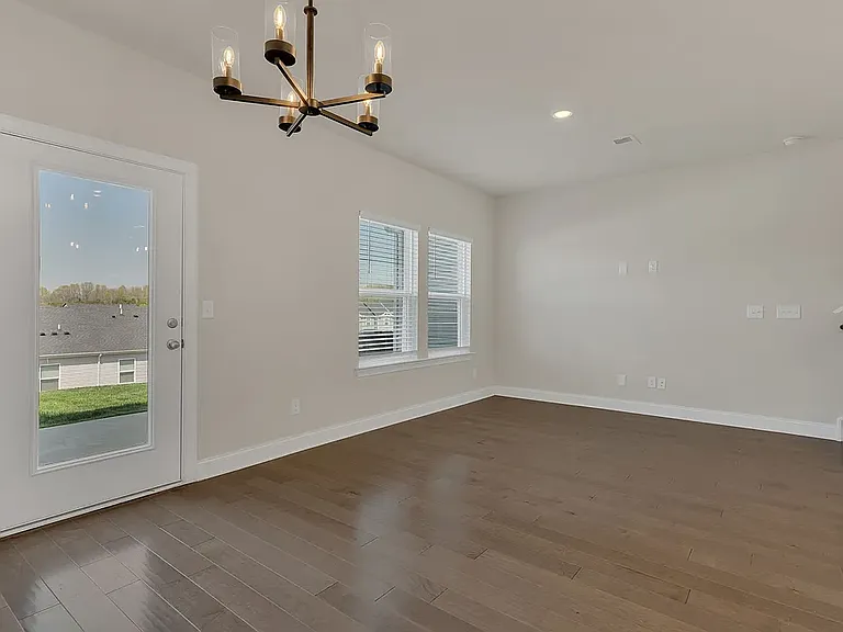 4537 Skywood Ln — Photo 10