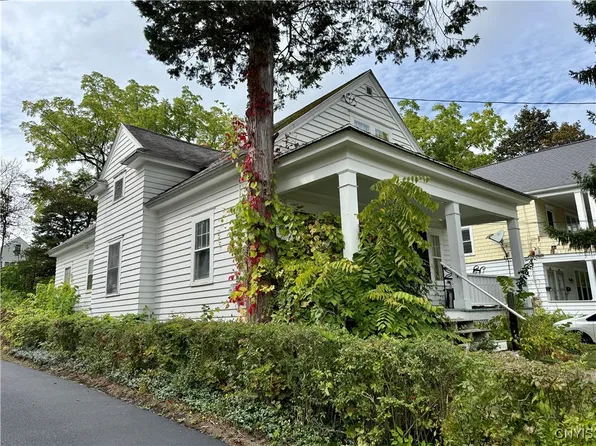 234 Kensington Pl, Syracuse, NY 13210