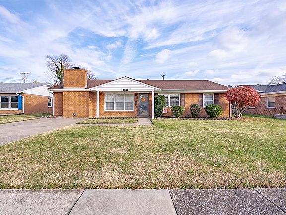 2nd image of 2837 Christie Pl