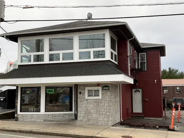 1037 Cass Ave #1, Woonsocket, RI 02895