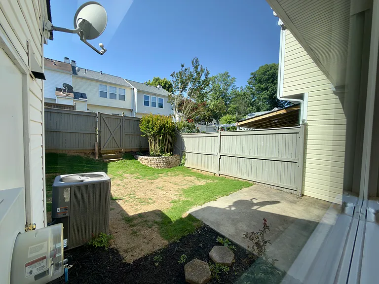 10900 Wittenridge Dr #E8 — Photo 6