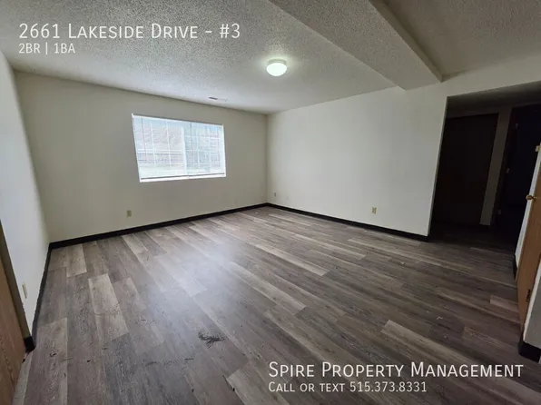2661 Lakeside Dr, Iowa City, IA