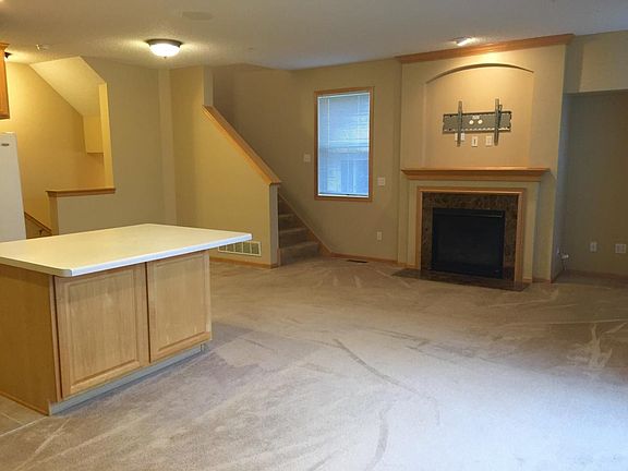 2nd image of 11194 Kinsley St #311