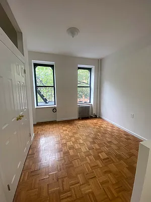 Rented by Urban Real Estate Property Group Inc | media 3