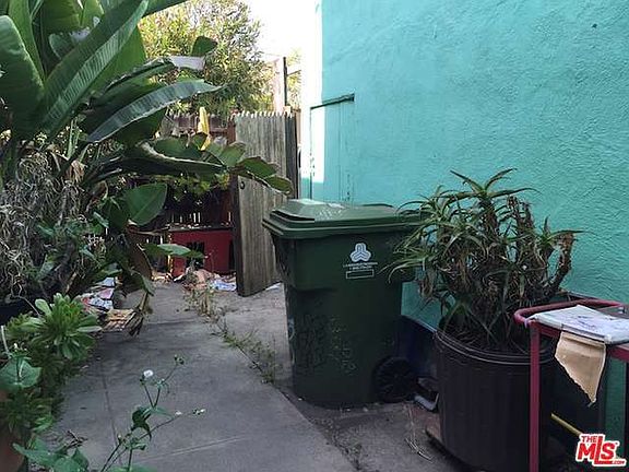 3rd image of 210 San Juan Ave