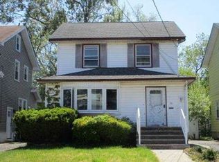 19 Beechwood Pl, Irvington, NJ 07111