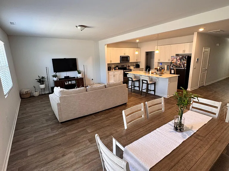 Verona Dr — Photo 8