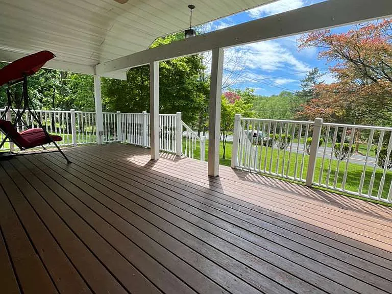 625 Saddle River Rd — Photo 4