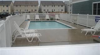 2nd image of 413 W Leaming Ave Unit 205