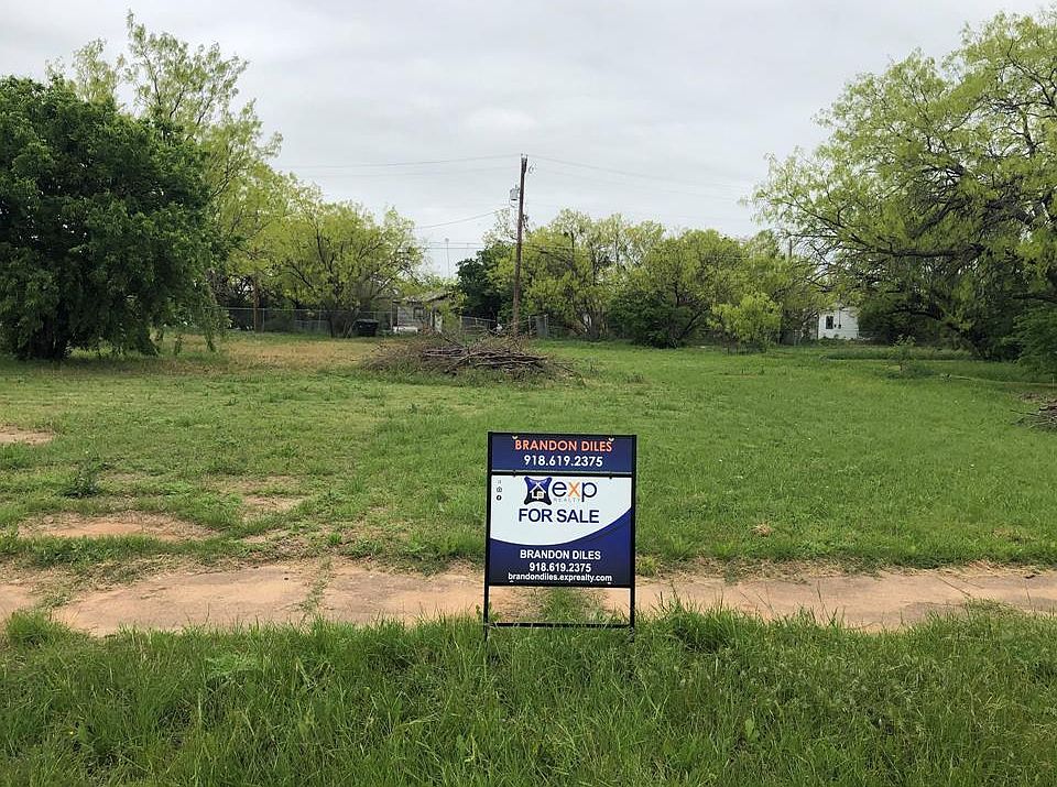 1st image of 617 Plum St Lot 9