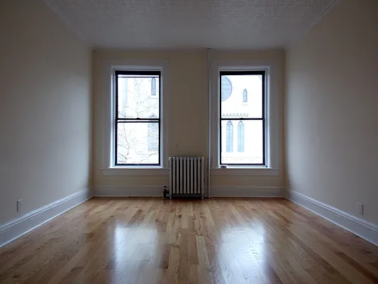 Rented by Dorsa Group | media 54