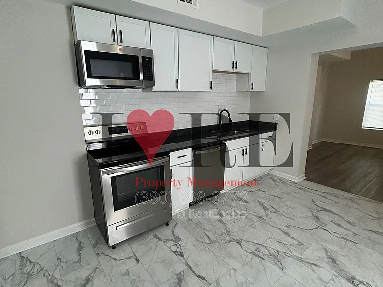1283 W Broad St — Photo 7