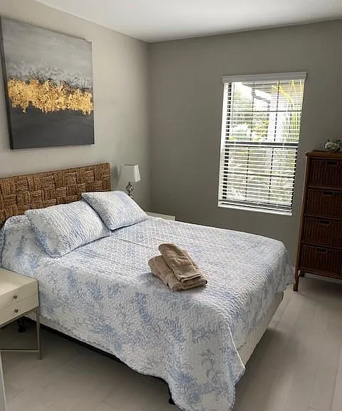 1330 Oceania Dr N #2 — Photo 24