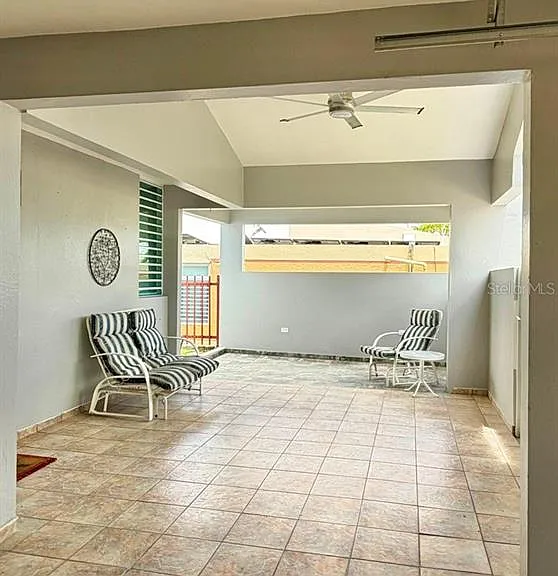 Calle 5 Parque San Miguel #H-8 — Photo 14