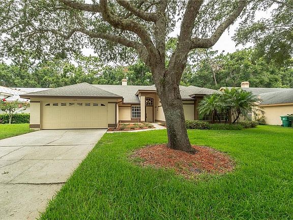 2nd image of 1421 Whispering Woods Way