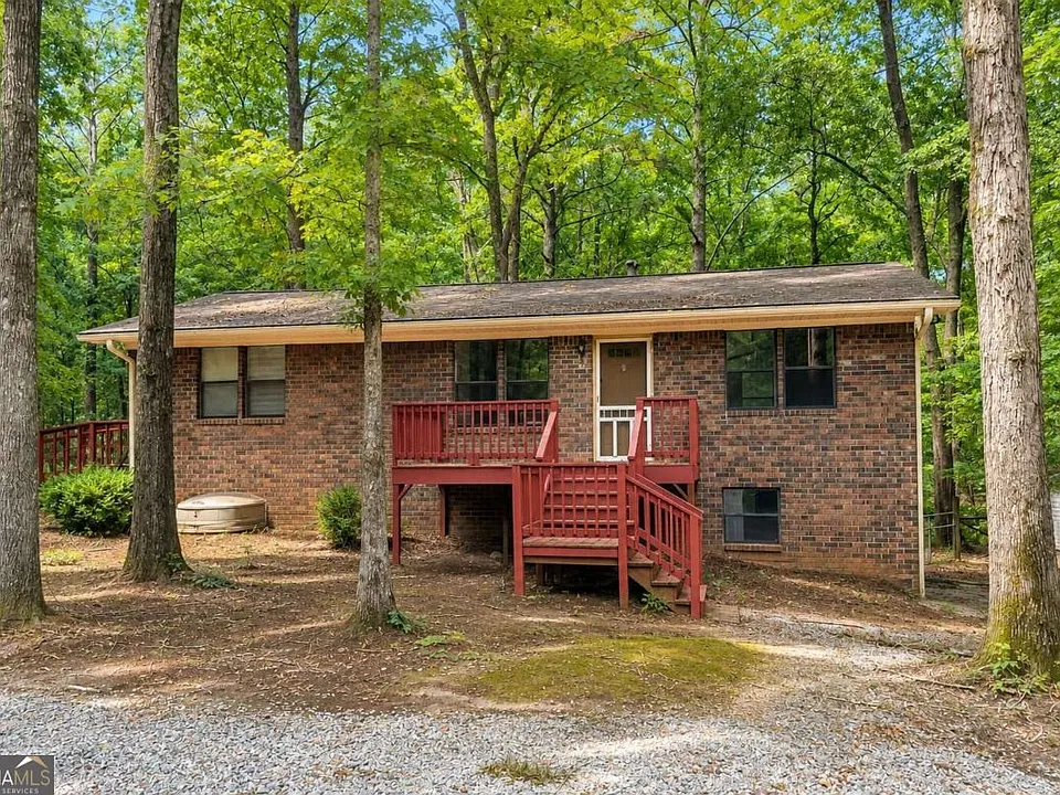 220 Winding Stream Trl
