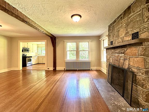 3rd image of 15 Ilion Road