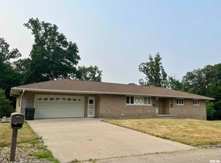 136 Vonachen Ct, East Peoria, IL 61611