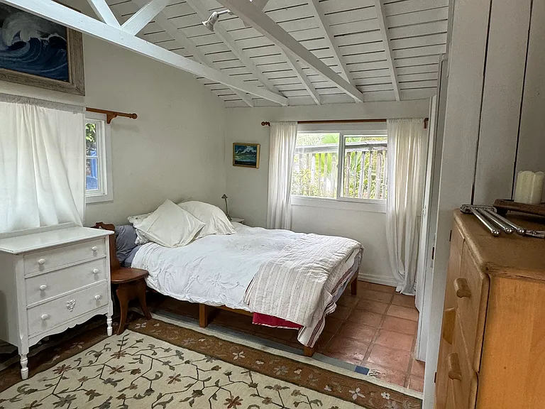 532 Hot Springs Rd — Photo 5