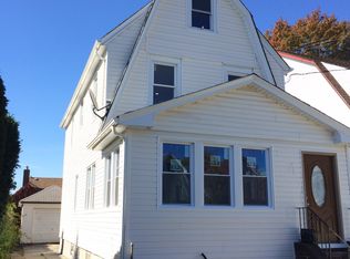 10934 208th St, Queens Village, NY 11429