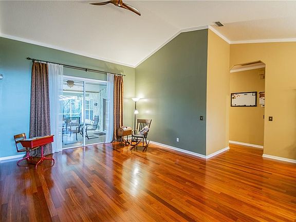 3rd image of 17104 Longacres Ln