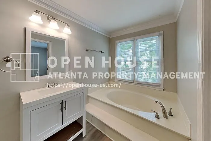 4234 Abington Walk NW — Photo 9