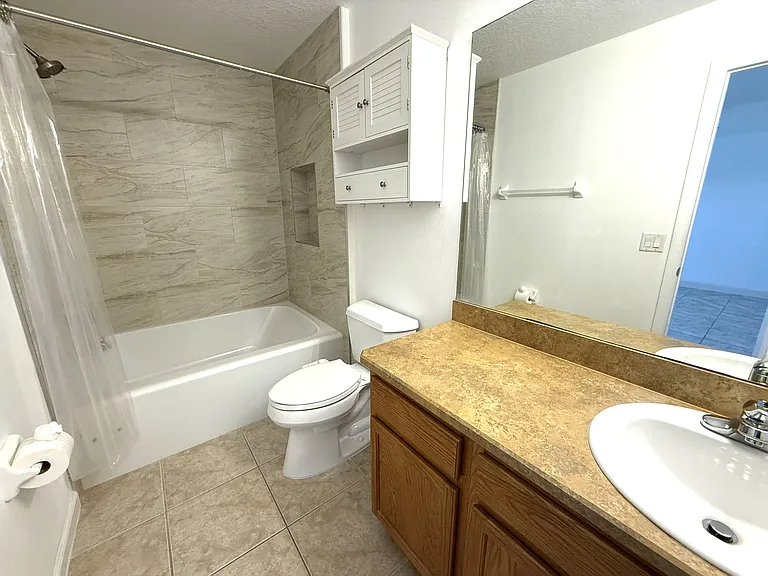 2600 Revolution St #105 — Photo 16