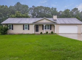 293 Clover Dr, Auburn, GA 30011