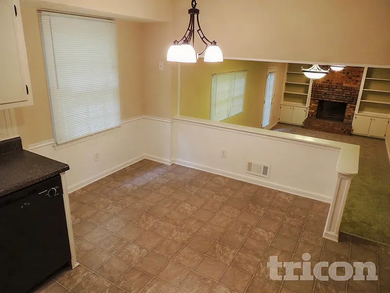 1464 Yorkton Ct — Photo 20