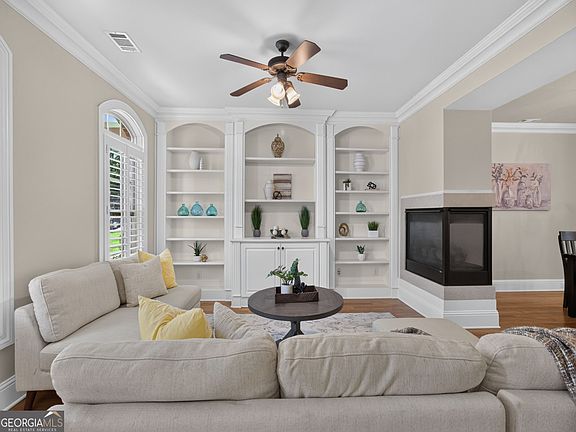5th image of 4977 Rosalie Rd