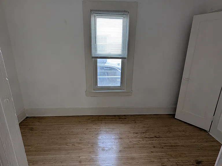 152 Pennsylvania Ave #1 — Photo 5