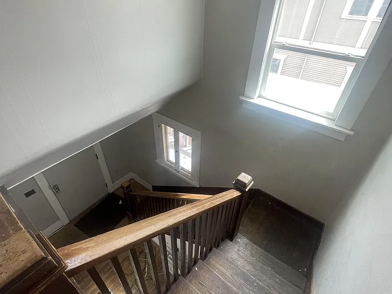 1859 10th Ave — Photo 5