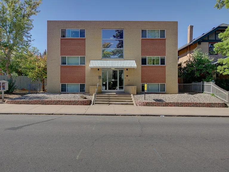 1325 Madison St — Photo 6