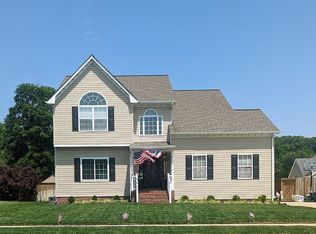 425 Fall Ridge Ln, Chesapeake, VA 23322