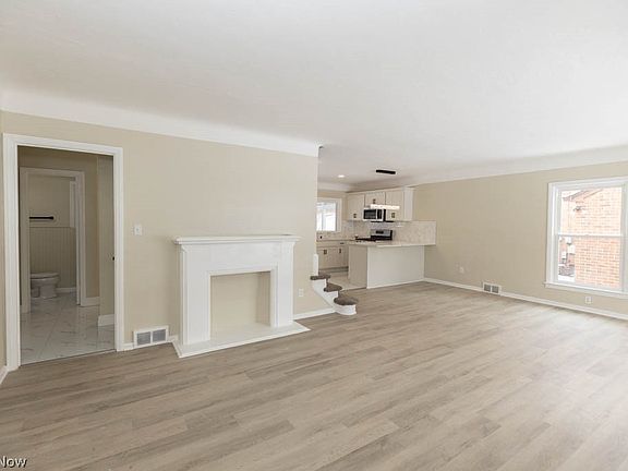 3rd image of 4059 Colony Rd