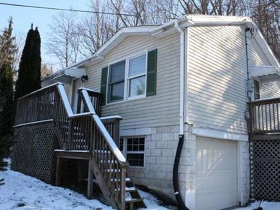 2nd image of 1799 Hillcrest Rd