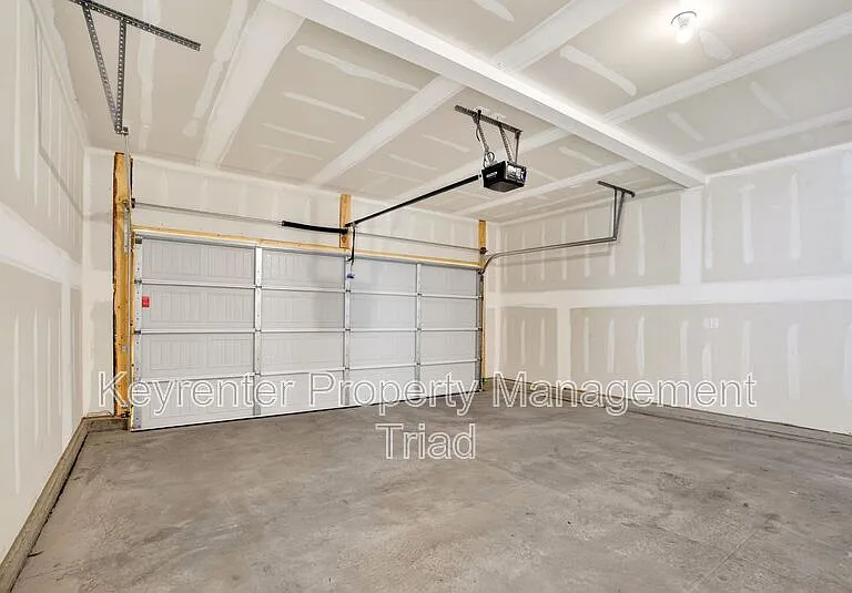 4009 Beckton Trl — Photo 31