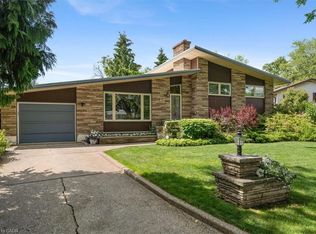 7 Glenayr Pl, Saint Catharines, ON L2T2A2