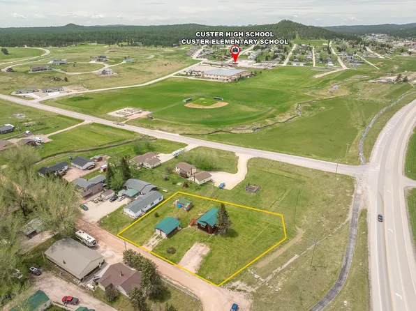 25097 Harbach Ln, Custer, SD 57730