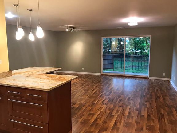 3rd image of 1275 Baldwin Ln #110