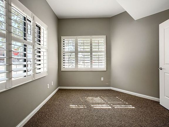5th image of 1420 24th St Unit 13