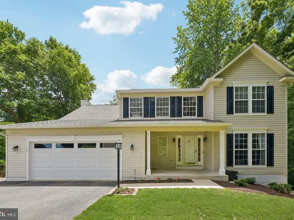 2425 Harrison Ct, Chesapeake Beach, MD 20732