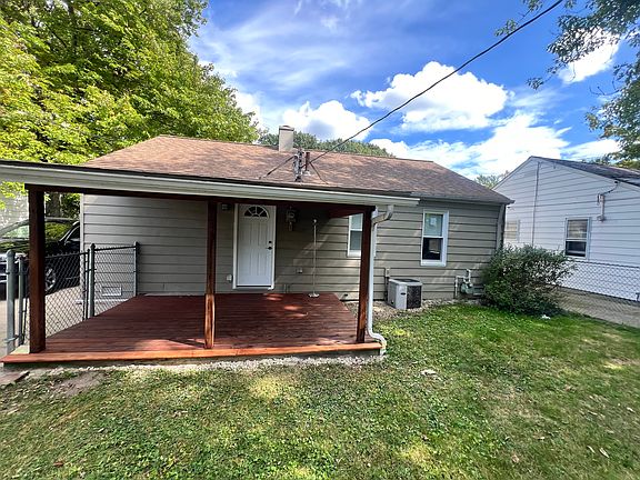 3rd image of 1236 Orchard Heights Dr