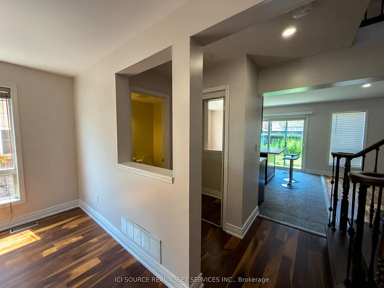 1573 Evans Ter — Photo 11